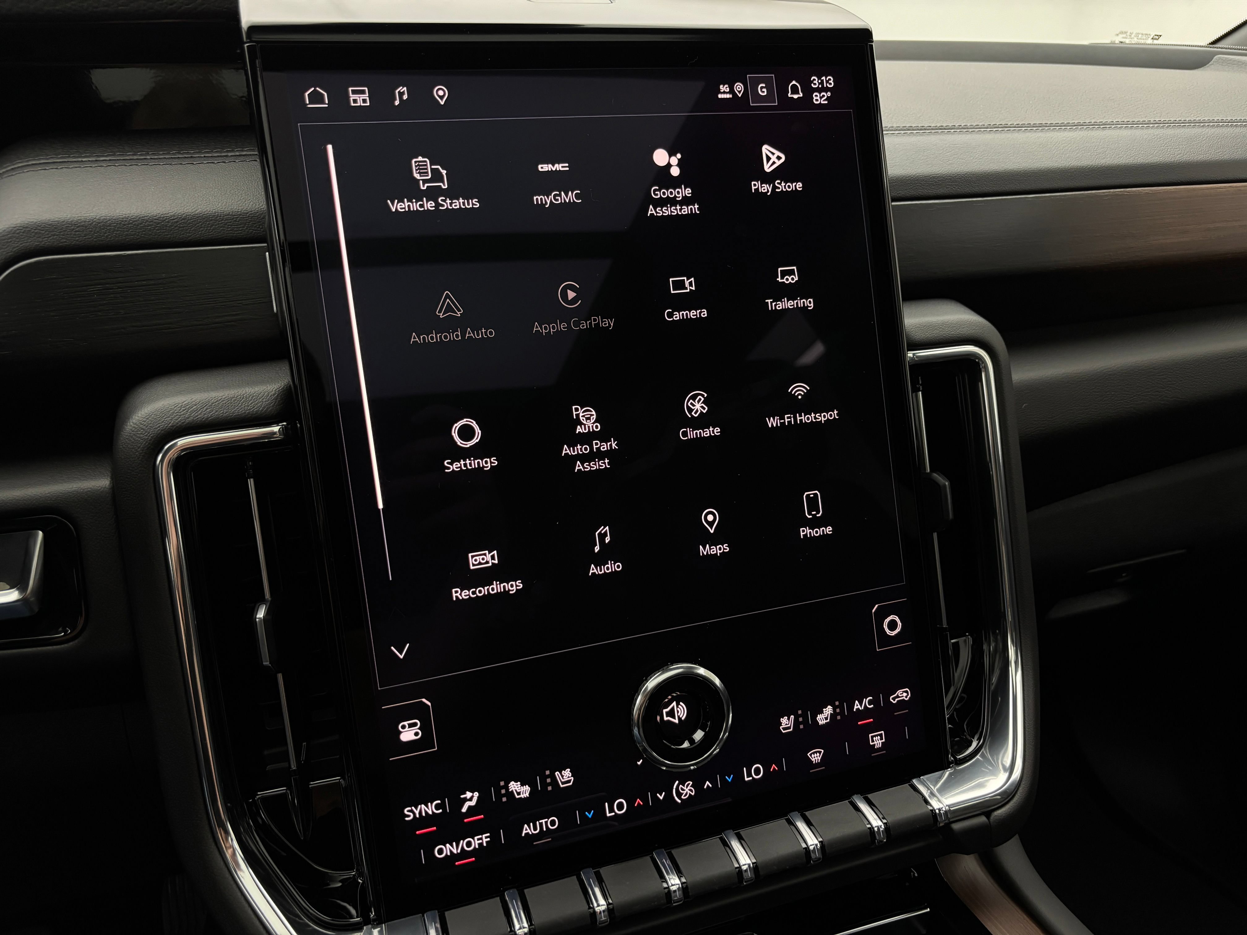 New 2026 GMC Yukon Denali w/ Denali Reserve Package AWD/4WD image 30