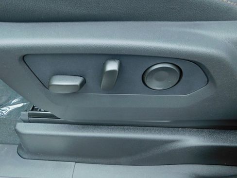 New 2026 Chevrolet Suburban High Country image 28