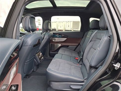 New 2026 Lincoln Nautilus Black Label w/ Jet Appearance Package image 5