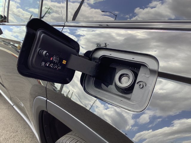 Used 2024 Jeep Grand Cherokee Limited RWD image 23