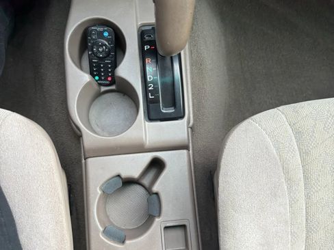 Used 2004 Toyota Tacoma PreRunner RWD image 12