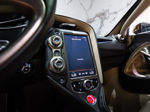 Used 2018 McLaren 720S Luxury RWD image 18