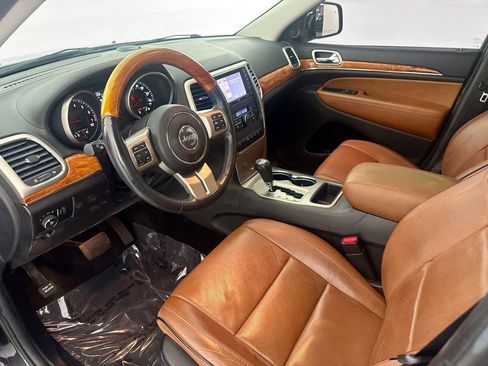 Used 2013 Jeep Grand Cherokee Overland w/ Advance Technology Group image 9