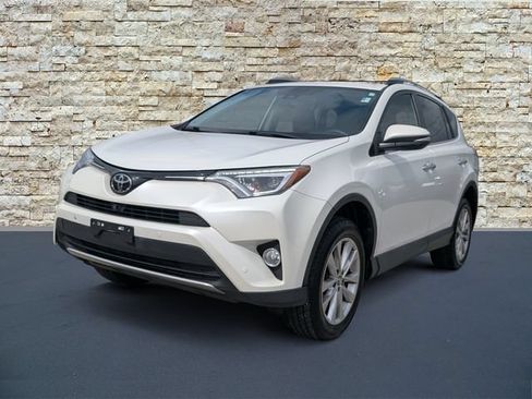 Used 2018 Toyota RAV4 Limited w/ Advanced Technology Package FWD image 5