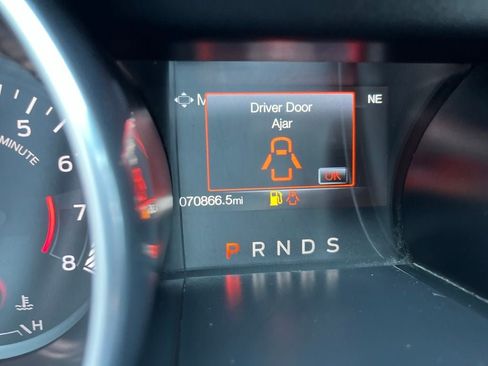 Used 2021 Ford Mustang Premium RWD image 13