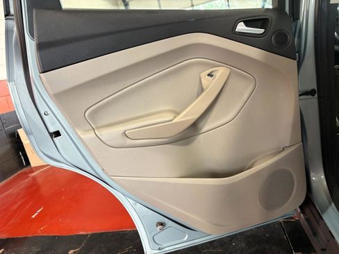 Used 2013 Ford C-MAX SEL image 29