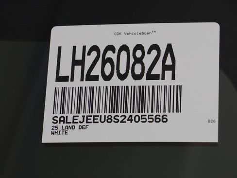 Used 2025 Land Rover Defender 110 S image 26