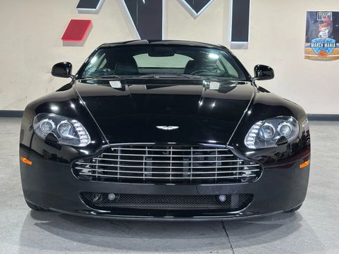 Used 2010 Aston Martin V8 Vantage Coupe RWD image 2
