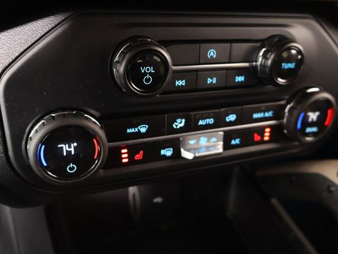 Used 2024 Ford Bronco Outer Banks image 8