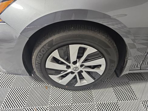 Certified 2024 Nissan Altima 2.5 S FWD image 10