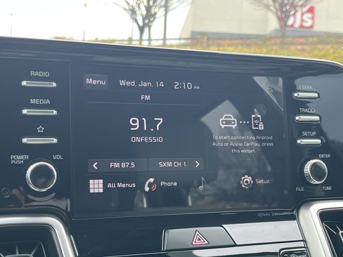 Used 2021 Kia Sorento EX w/ Panoramic Sunroof Package image 5