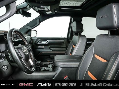 Used 2024 GMC Sierra 1500 AT4 w/ Technology Package AWD/4WD image 5