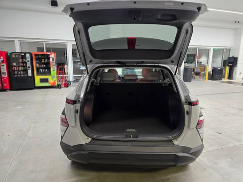 Used 2024 Hyundai Kona SEL FWD image 34