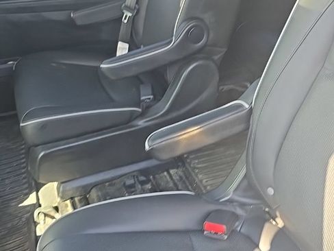 Used 2025 Honda Odyssey Elite image 10