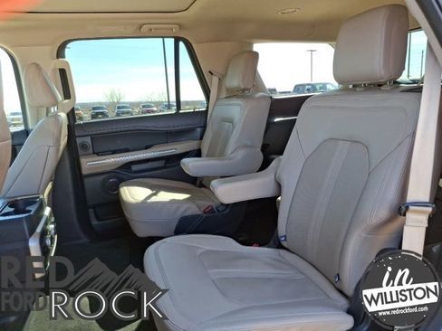 Used 2024 Ford Expedition Limited AWD/4WD image 19