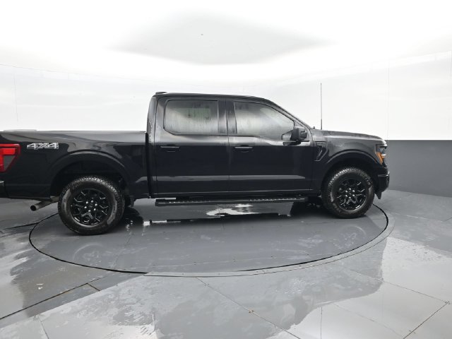 Used 2024 Ford F150 XLT w/ XLT Black Appearance Package AWD/4WD image 4