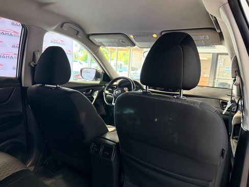 Used 2019 Nissan Rogue SV AWD/4WD image 41