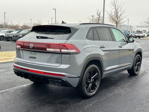 New 2026 Volkswagen Atlas Cross Sport SEL R-Line AWD/4WD image 6