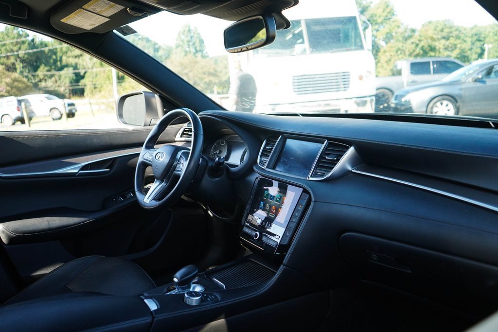 Used 2022 INFINITI QX50 Luxe w/ Appearance Package FWD image 15