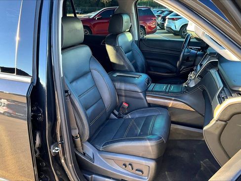 Used 2020 GMC Yukon Denali w/ Denali Ultimate Package image 8