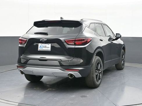 New 2025 Chevrolet Blazer LT w/ Midnight/Sport Edition FWD image 13