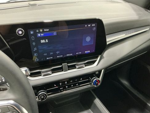 Used 2025 Chevrolet Equinox LT image 10