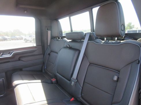 New 2026 GMC Sierra 2500 Denali w/ Denali Reserve Package image 15