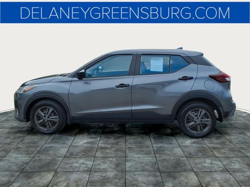 Used 2023 Nissan Kicks S FWD image 6