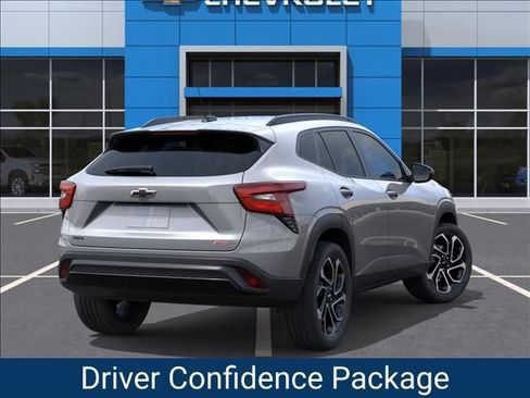 New 2026 Chevrolet Trax RS w/ Driver Confidence Package FWD image 4