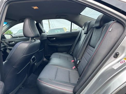 Used 2015 Toyota Camry SE FWD image 12