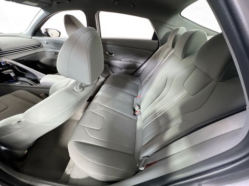 Used 2023 Hyundai Elantra SEL FWD image 22