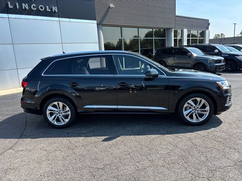Used 2023 Audi Q7 3.0T Prestige AWD/4WD image 8