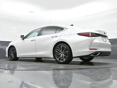 Used 2025 Lexus ES 350 w/ Premium Package FWD image 33