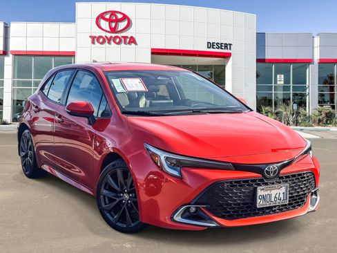 Certified 2025 Toyota Corolla XSE image 1