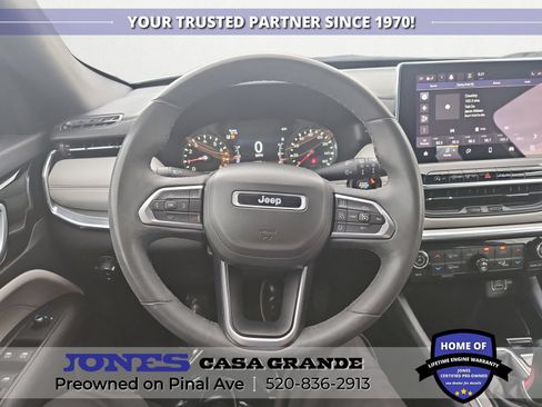 Used 2023 Jeep Compass Limited AWD/4WD image 9