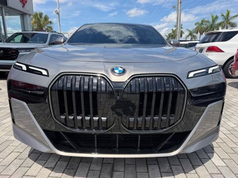 Used 2024 BMW 740i RWD image 2
