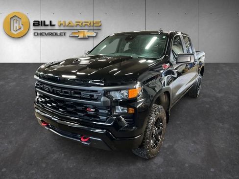 Used 2023 Chevrolet Silverado 1500 Custom Trail Boss image 1