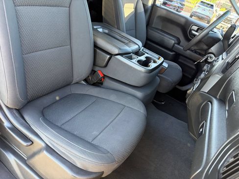 Certified 2021 Chevrolet Silverado 1500 Custom Trail Boss w/ LPO, Dark Essentials Package AWD/4WD image 11