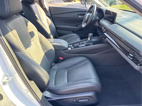 Certified 2025 Honda Accord Touring image 27
