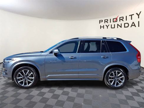Used 2018 Volvo XC90 T6 Momentum w/ Convenience Package image 6