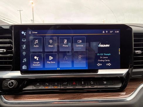 Used 2024 Chevrolet Silverado 1500 LT Trail Boss w/ LT Trail Boss Premium Package image 13