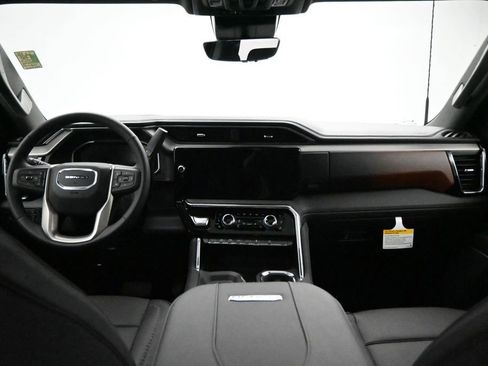 New 2026 GMC Sierra 3500 Denali w/ Denali Reserve Package image 7