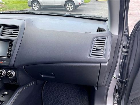 Used 2024 Mitsubishi Outlander Sport ES AWD/4WD image 15