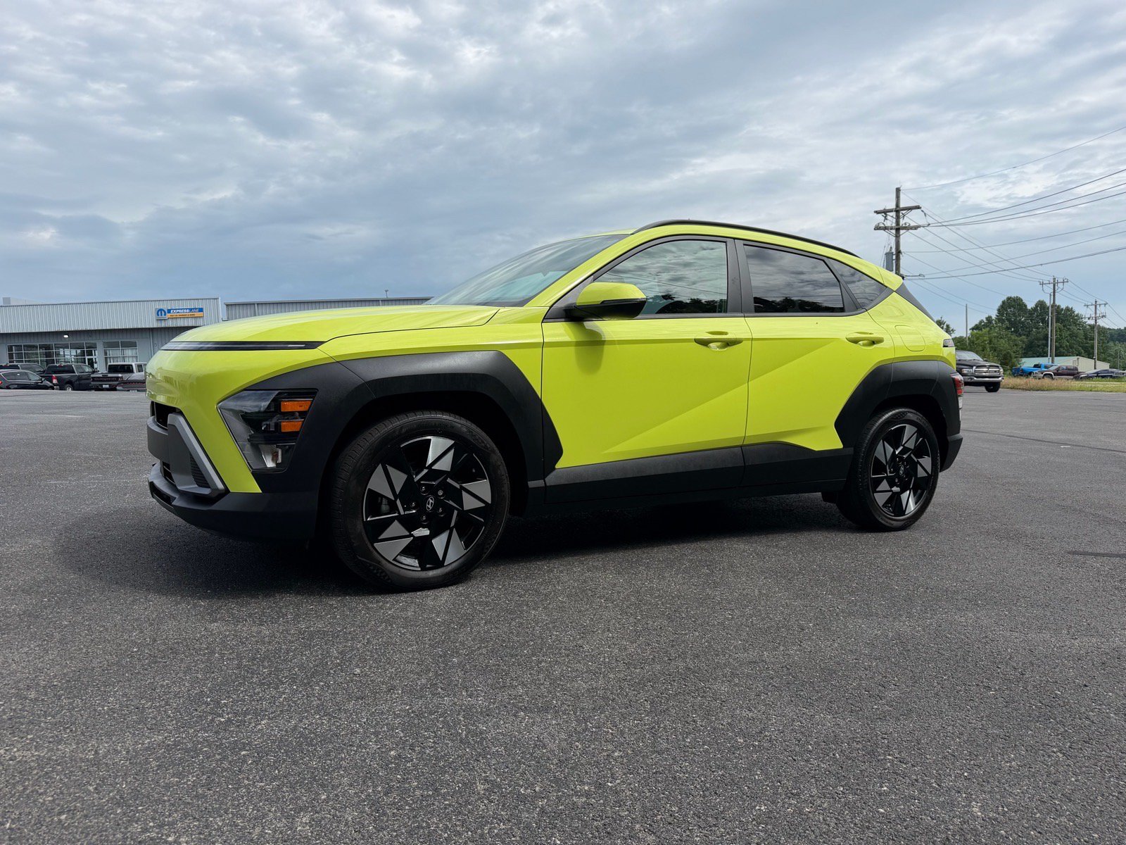 Used 2024 Hyundai Kona SEL w/ Convenience Package FWD image 9