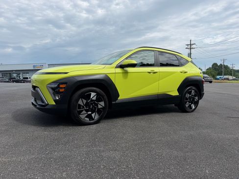 Used 2024 Hyundai Kona SEL w/ Convenience Package FWD image 9