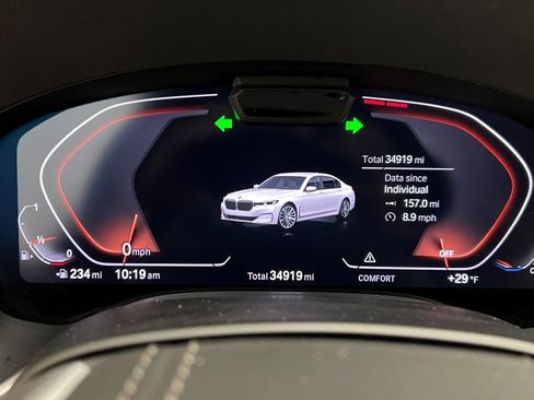 Used 2022 BMW 740i image 34