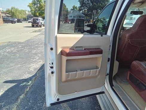 Used 2008 Ford F350 Lariat image 16