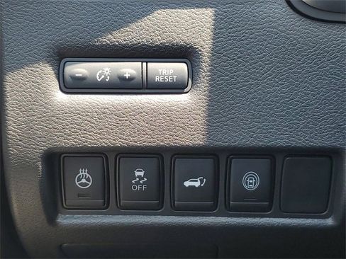 Used 2023 Nissan Murano SL image 8