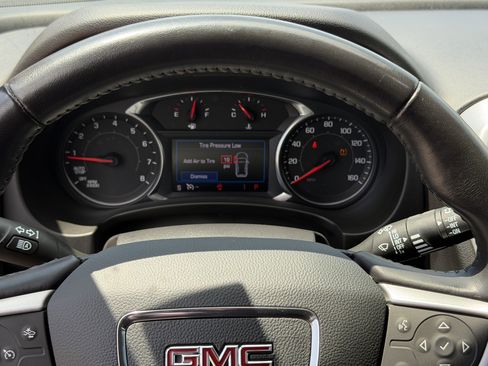 Used 2020 GMC Terrain SLE FWD image 17
