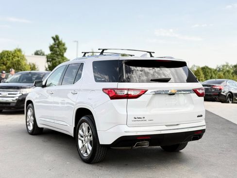 Used 2018 Chevrolet Traverse High Country AWD/4WD image 12